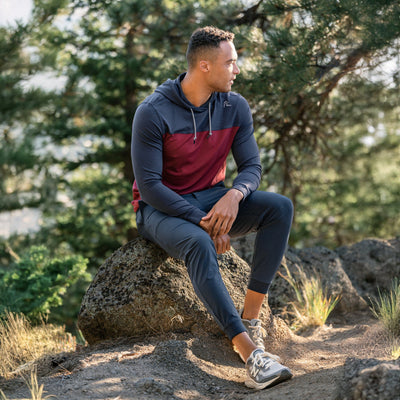 Hesi Performance Hoodie | Colorblock - Fleet Navy/Merlot