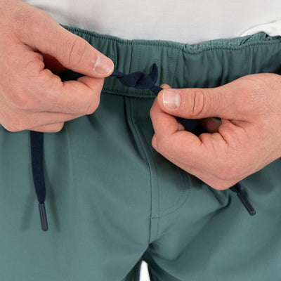 Everyday Short | Solid - Jungle Green