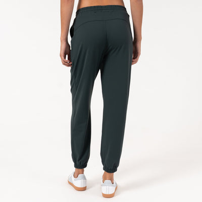Tempo Ease Jogger | Solid - Ponderosa Green