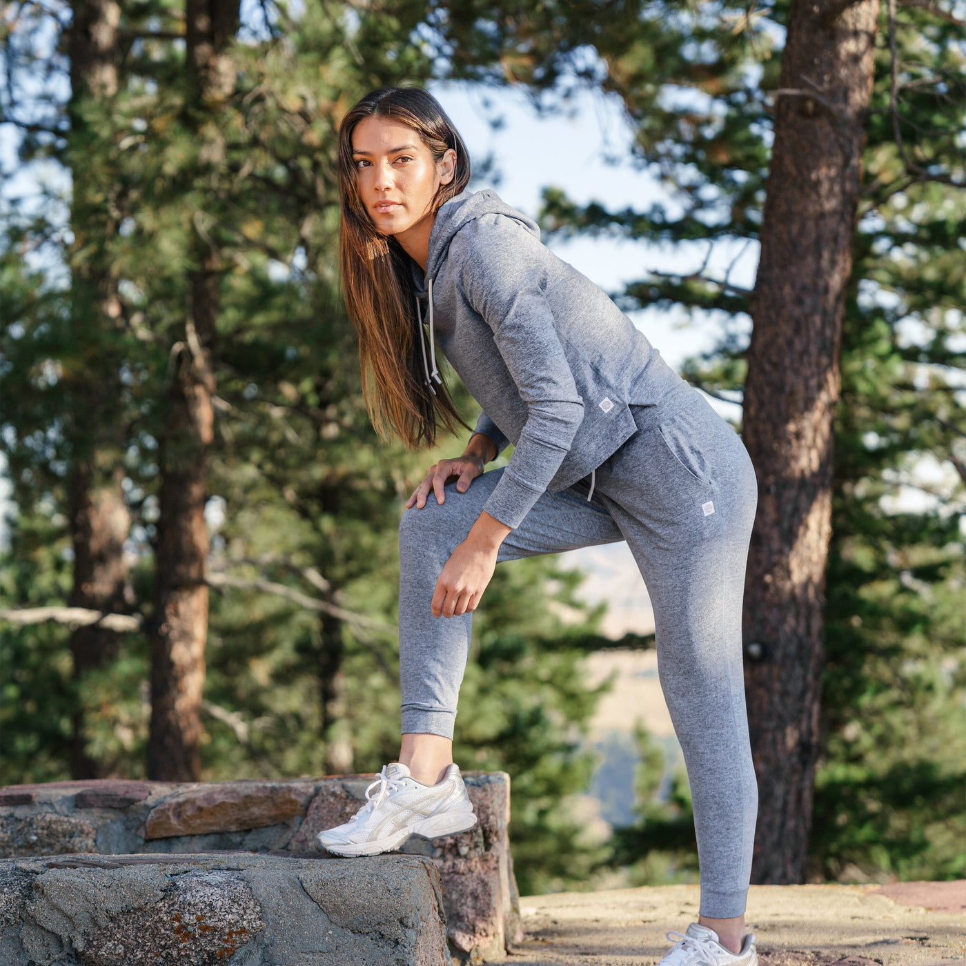 Tempo Performance Jogger | Heather - Steel Grey/White